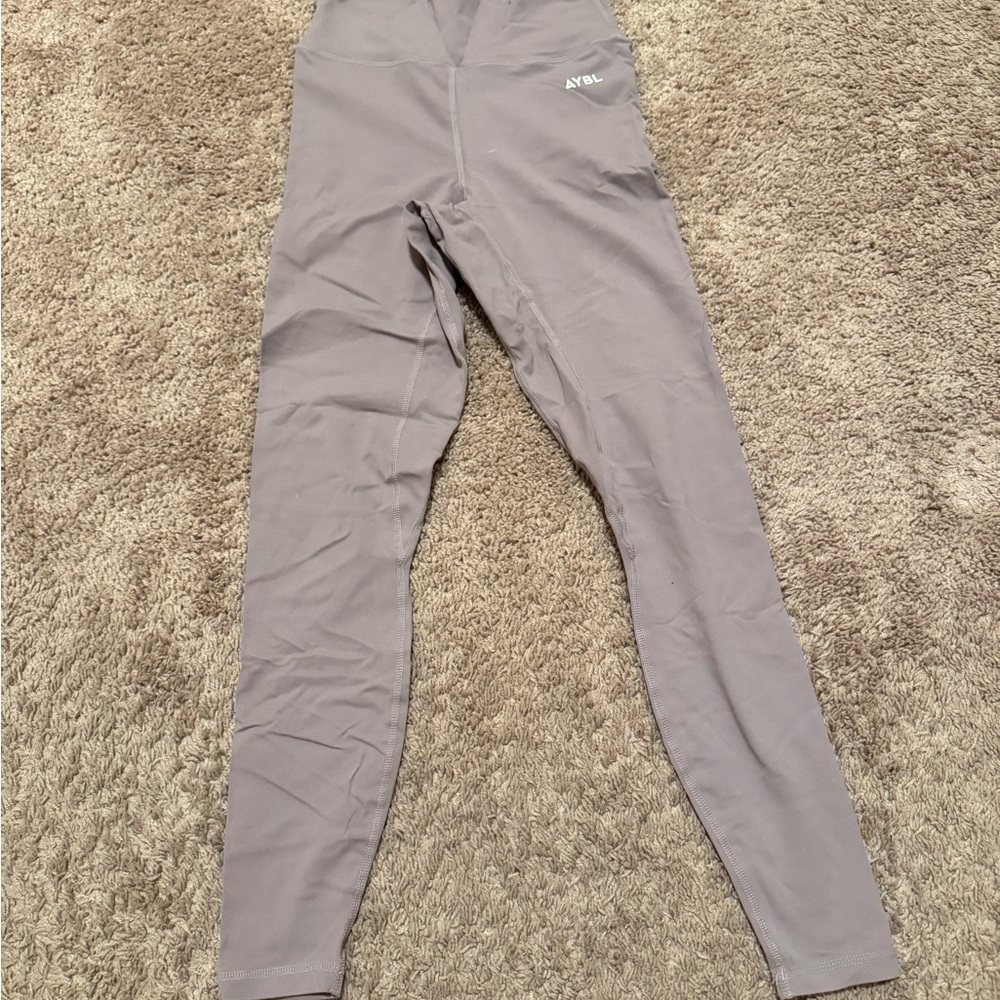 AYBL Leggings in Soft Purple